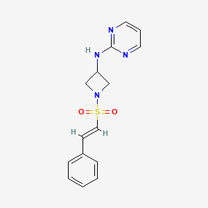 molecular formula C15H16N4O2S B3019272 (E)-N-(1-(styrylsulfonyl)azetidin-3-yl)pyrimidin-2-amine CAS No. 2034997-37-8