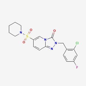 molecular formula C18H18ClFN4O3S B3019860 2-(2-chloro-4-fluorobenzyl)-6-(piperidin-1-ylsulfonyl)[1,2,4]triazolo[4,3-a]pyridin-3(2H)-one CAS No. 1251677-78-7