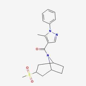 molecular formula C19H23N3O3S B3020313 (5-methyl-1-phenyl-1H-pyrazol-4-yl)((1R,5S)-3-(methylsulfonyl)-8-azabicyclo[3.2.1]octan-8-yl)methanone CAS No. 1704512-58-2