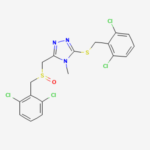 molecular formula C18H15Cl4N3OS2 B3020906 3-[(2,6-dichlorobenzyl)sulfanyl]-5-{[(2,6-dichlorobenzyl)sulfinyl]methyl}-4-methyl-4H-1,2,4-triazole CAS No. 344271-79-0