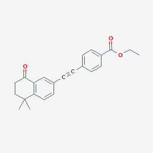 molecular formula C23H22O3 B030220 苯甲酸，4-((5,6,7,8-四氢-5,5-二甲基-8-氧代-2-萘基)乙炔基)-，乙酯 CAS No. 166978-49-0