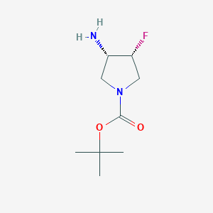 molecular formula C9H17FN2O2 B3024290 (3S,4R)-叔丁基 3-氨基-4-氟吡咯烷-1-羧酸酯 CAS No. 1174020-30-4