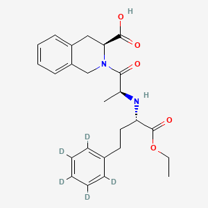 molecular formula C25H30N2O5 B3025751 2-[(2S)-2-[[(1S)-1-(ethoxycarbonyl)-3-phenyl-d5-propyl]amino]-1-oxopropyl]-1,2,3,4-tetrahydro-3-isoquinolinecarboxylic acid CAS No. 1279029-79-6