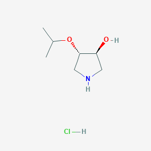 molecular formula C7H16ClNO2 B3027278 trans-4-Isopropoxy-3-pyrrolidinol hydrochloride CAS No. 1262769-95-8