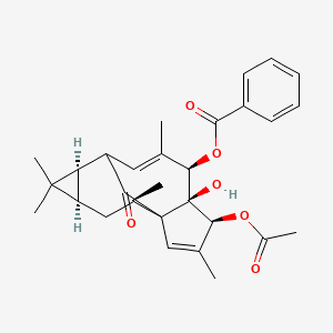 [(4S,5R,6R,10R,12R,14R)-4-Acetyloxy-5-hydroxy-3,7,11,11,14-pentamethyl-15-oxo-6-tetracyclo[7.5.1.01,5.010,12]pentadeca-2,7-dienyl] benzoate