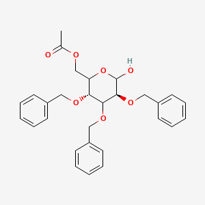 molecular formula C29H32O7 B3029982 [(3R,5S)-6-Hydroxy-3,4,5-tris(phenylmethoxy)oxan-2-yl]methyl acetate CAS No. 85011-34-3