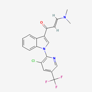 (2E)-1-{1-[3-chloro-5-(trifluoromethyl)pyridin-2-yl]-1H-indol-3-yl}-3-(dimethylamino)prop-2-en-1-one