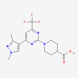 molecular formula C16H18F3N5O2 B3039283 1-[4-(1,3-二甲基-1H-吡唑-4-基)-6-(三氟甲基)嘧啶-2-基]哌啶-4-羧酸 CAS No. 1006334-19-5