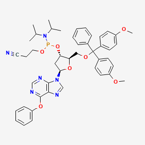 molecular formula C46H51N6O7P B3044104 3-[[(2R,3S,5R)-2-[[Bis(4-methoxyphenyl)-phenylmethoxy]methyl]-5-(6-phenoxypurin-9-yl)oxolan-3-yl]oxy-[di(propan-2-yl)amino]phosphanyl]oxypropanenitrile CAS No. 133471-07-5