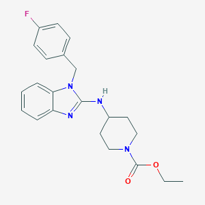 molecular formula C22H25FN4O2 B030861 4-[[1-[(4-氟苯基)甲基]-1H-苯并咪唑-2-基]氨基]哌啶-1-羧酸乙酯 CAS No. 84501-68-8