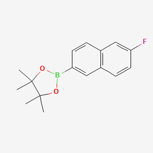 2-(6-Fluoronaphthalen-2-yl)-4,4,5,5-tetramethyl-1,3,2-dioxaborolane