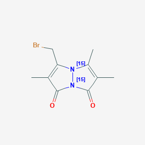 molecular formula C10H11BrN2O2 B3100053 15N 单溴双曼 CAS No. 1359828-83-3