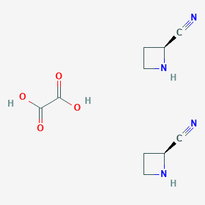 molecular formula C10H14N4O4 B3115079 双((2S)-氮杂环丁-2-腈)；草酸 CAS No. 2068137-88-0