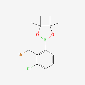 molecular formula C13H17BBrClO2 B3115410 2-[2-(Bromomethyl)-3-chlorophenyl]-4,4,5,5-tetramethyl-1,3,2-dioxaborolane CAS No. 2096335-91-8