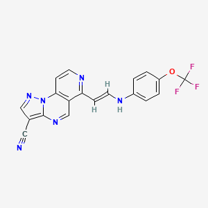 molecular formula C19H11F3N6O B3127369 6-(2-[4-(三氟甲氧基)苯胺基]乙烯基)吡唑并[1,5-A]吡啶并[3,4-E]嘧啶-3-腈 CAS No. 338411-71-5