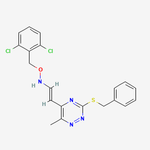 molecular formula C20H18Cl2N4OS B3134262 N-{2-[3-(benzylsulfanyl)-6-methyl-1,2,4-triazin-5-yl]vinyl}-O-(2,6-dichlorobenzyl)hydroxylamine CAS No. 400078-26-4