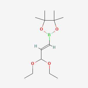molecular formula C13H25BO4 B3146817 (E)-2-(3,3-Diethoxyprop-1-en-1-yl)-4,4,5,5-tetramethyl-1,3,2-dioxaborolane CAS No. 608534-37-8