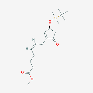 molecular formula C19H32O4Si B3156280 (R,Z)-Methyl 7-(3-((tert-butyldimethylsilyl)oxy)-5-oxocyclopent-1-en-1-yl)hept-5-enoate CAS No. 82542-42-5