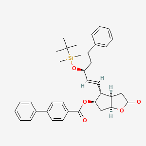 molecular formula C37H44O5Si B3159869 (3aR,4R,5R,6aS)-4-((S,E)-3-((tert-Butyldimethylsilyl)oxy)-5-phenylpent-1-en-1-yl)-2-oxohexahydro-2H-cyclopenta[b]furan-5-yl [1,1'-biphenyl]-4-carboxylate CAS No. 865087-09-8