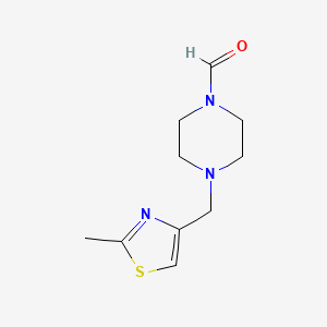 molecular formula C10H15N3OS B3160096 4-[(2-Methyl-1,3-thiazol-4-yl)methyl]piperazine-1-carbaldehyde CAS No. 866008-02-8