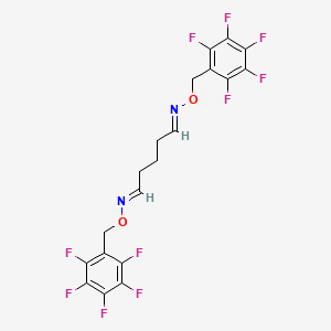 molecular formula C19H12F10N2O2 B3168722 Glutaraldehyde bis-(O-pentafluorophenylmethyloxime) CAS No. 932710-48-0