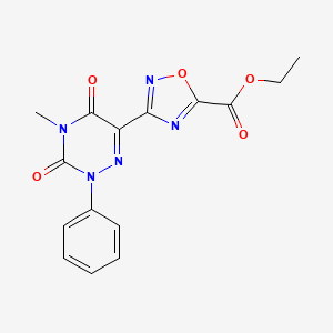 molecular formula C15H13N5O5 B3168806 3-(4-甲基-3,5-二氧代-2-苯基-2,3,4,5-四氢-1,2,4-三嗪-6-基)-1,2,4-恶二唑-5-甲酸乙酯 CAS No. 933194-25-3
