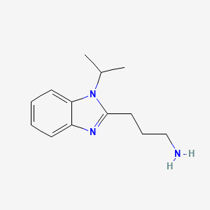 molecular formula C13H19N3 B3173507 3-(1-异丙基-1H-苯并咪唑-2-基)-丙胺 CAS No. 947013-89-0