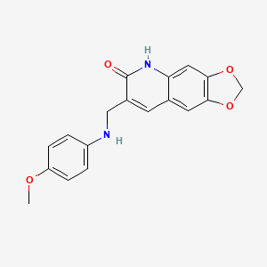 molecular formula C18H16N2O4 B3173546 7-[(4-甲氧基苯基)氨基]甲基[1,3]二氧杂环[4,5-g]喹啉-6(5H)-酮 CAS No. 947019-00-3