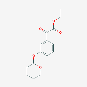 molecular formula C15H18O5 B3174049 3-(2-四氢-2H-吡喃氧基)苯甲酰甲酸乙酯 CAS No. 951888-84-9