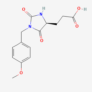 molecular formula C14H16N2O5 B3175456 (S)-3-(1-(4-methoxybenzyl)-2,5-dioxoimidazolidin-4-yl)propanoic acid CAS No. 956966-37-3