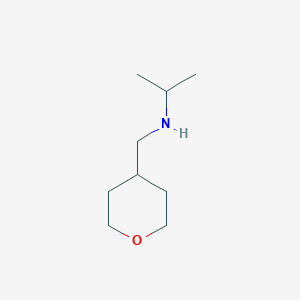 molecular formula C9H19NO B3175858 N-(氧杂环丁基甲基)丙烷-2-胺 CAS No. 960047-93-2