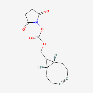 molecular formula C15H17NO5 B3180344 (1R,8S,9s)-双环[6.1.0]壬-4-炔-9-基甲基N-琥珀酰亚胺基碳酸酯，用于无铜点击化学 CAS No. 1493802-77-9