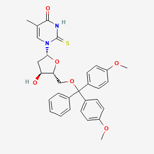 molecular formula C31H32N2O6S B3186531 1-((2R,4S,5R)-5-((Bis(4-methoxyphenyl)(phenyl)methoxy)methyl)-4-hydroxytetrahydrofuran-2-yl)-5-methyl-2-thioxo-2,3-dihydropyrimidin-4(1H)-one CAS No. 125258-60-8