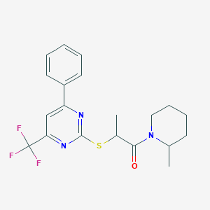 1-(2-Methylpiperidin-1-yl)-2-{[4-phenyl-6-(trifluoromethyl)pyrimidin-2-yl]sulfanyl}propan-1-one