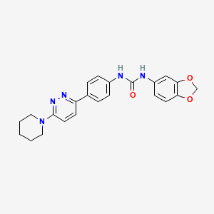 molecular formula C23H23N5O3 B3207943 1-(Benzo[d][1,3]dioxol-5-yl)-3-(4-(6-(piperidin-1-yl)pyridazin-3-yl)phenyl)urea CAS No. 1049217-13-1