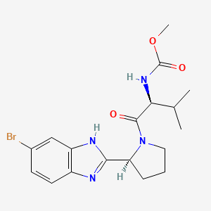 molecular formula C18H23BrN4O3 B3224284 methyl (S)-1-((S)-2-(6-bromo-1H-benzo[d]imidazol-2-yl)pyrrolidin-1-yl)-3-methyl-1-oxobutan-2-ylcarbamate CAS No. 1228552-45-1