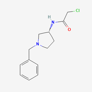 molecular formula C13H17ClN2O B3235354 N-((R)-1-Benzyl-pyrrolidin-3-yl)-2-chloro-acetamide CAS No. 1354006-98-6