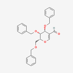 molecular formula C28H28O5 B3236486 (2R,3R,4R)-3,4-Bis(phenylmethoxy)-2-(phenylmethoxymethyl)-3,4-dihydro-2H-pyran-5-carbaldehyde CAS No. 136982-88-2