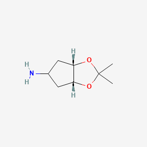 molecular formula C8H15NO2 B3245269 rac-(3aR,5S,6aS)-2,2-dimethyl-hexahydrocyclopenta[d][1,3]dioxol-5-amine CAS No. 167298-48-8