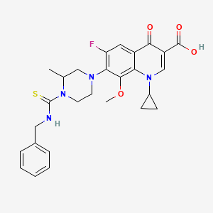 molecular formula C27H29FN4O4S B3280431 7-[4-(Benzylcarbamothioyl)-3-methylpiperazin-1-yl]-1-cyclopropyl-6-fluoro-8-methoxy-4-oxoquinoline-3-carboxylic acid CAS No. 714918-68-0