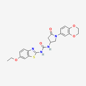 molecular formula C22H22N4O5S B3292234 1-(1-(2,3-Dihydrobenzo[b][1,4]dioxin-6-yl)-5-oxopyrrolidin-3-yl)-3-(6-ethoxybenzo[d]thiazol-2-yl)urea CAS No. 877641-14-0