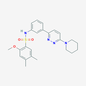 molecular formula C24H28N4O3S B3297597 2-methoxy-4,5-dimethyl-N-[3-(6-piperidin-1-ylpyridazin-3-yl)phenyl]benzenesulfonamide CAS No. 895807-58-6