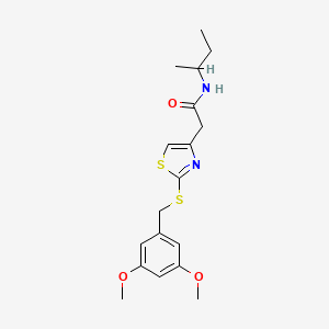 molecular formula C18H24N2O3S2 B3316457 N-(sec-butyl)-2-(2-((3,5-dimethoxybenzyl)thio)thiazol-4-yl)acetamide CAS No. 953959-97-2