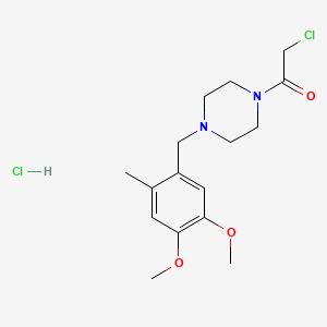 molecular formula C16H24Cl2N2O3 B3375056 2-Chloro-1-{4-[(4,5-dimethoxy-2-methylphenyl)methyl]piperazin-1-yl}ethan-1-one hydrochloride CAS No. 1052551-75-3