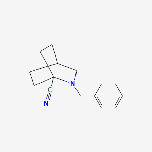 molecular formula C15H18N2 B3375605 2-苄基-2-氮杂双环[2.2.2]辛烷-1-腈 CAS No. 1114824-04-2