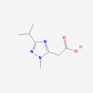molecular formula C8H13N3O2 B3377628 2-(3-isopropyl-1-methyl-1H-1,2,4-triazol-5-yl)acetic acid CAS No. 1341160-14-2