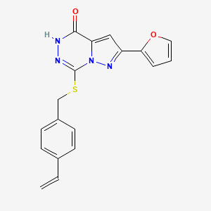 molecular formula C18H14N4O2S B3401819 2-(2-furyl)-7-[(4-vinylbenzyl)thio]pyrazolo[1,5-d][1,2,4]triazin-4(5H)-one CAS No. 1040684-11-4