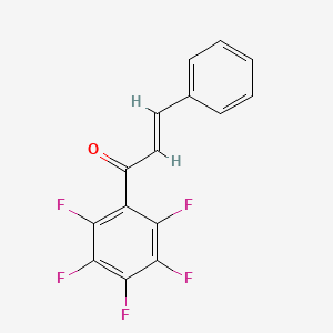 molecular formula C15H7F5O B3407170 (E)-1-(perfluorophenyl)-3-phenylprop-2-en-1-one CAS No. 54081-33-3