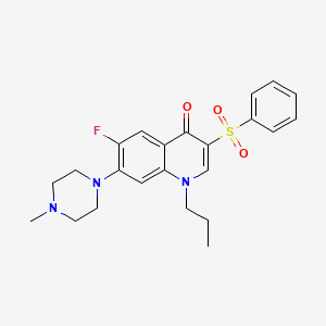 molecular formula C23H26FN3O3S B3409379 3-(Benzenesulfonyl)-6-fluoro-7-(4-methylpiperazin-1-yl)-1-propyl-1,4-dihydroquinolin-4-one CAS No. 892759-00-1