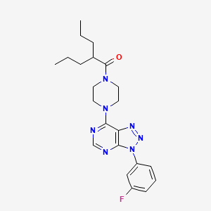 molecular formula C22H28FN7O B3411607 1-{4-[3-(3-fluorophenyl)-3H-[1,2,3]triazolo[4,5-d]pyrimidin-7-yl]piperazin-1-yl}-2-propylpentan-1-one CAS No. 920366-65-0